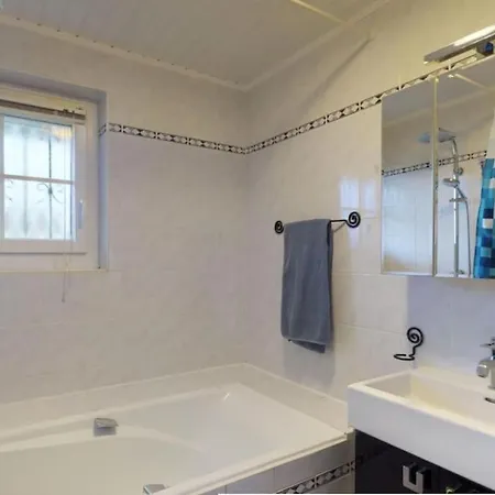 Cheerful With Fireplace, Bath-tub And Garden Вилла *