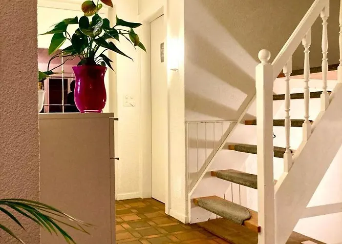 Villa Cheerful With Fireplace, Bath-tub And Garden Noville