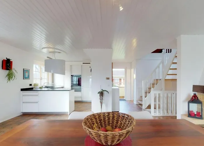 Cheerful With Fireplace, Bath-tub And Garden Villa Noville