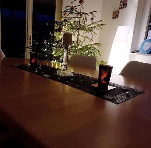 Cheerful With Fireplace, Bath-tub And Garden * Noville